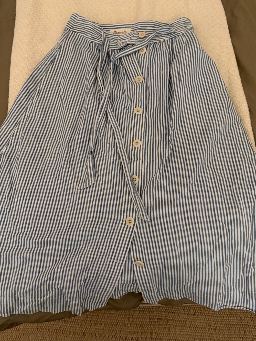 Madewell Poplin Flared Midi Skirt in Stripe Blue & White Size 00